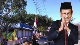 PENGIBARAN BENDERA SETENGAH TIANG